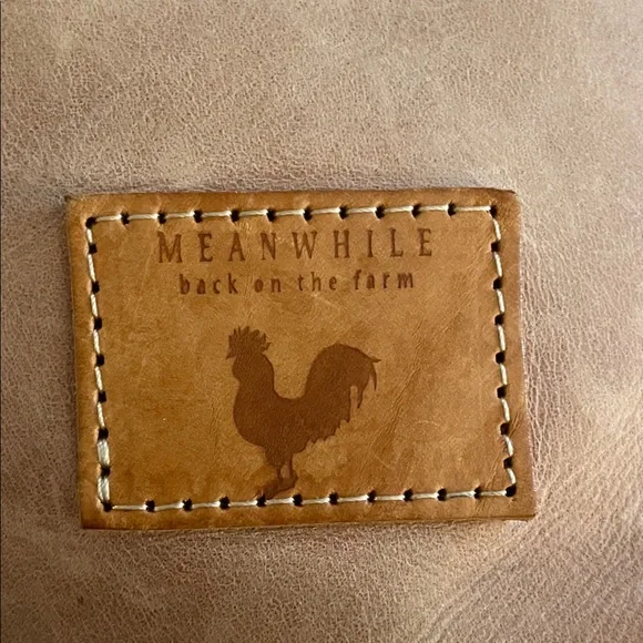 Meanwhile Back On The Farm Leather Shoulder Bag - Picture 2 of 3